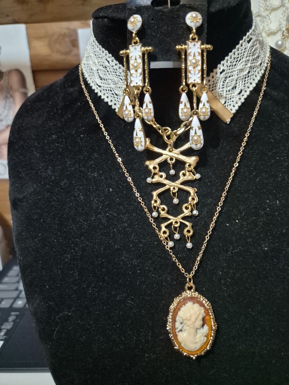 Gold-Tone Cameo Pendant Necklace and Enamel Drop Earrings Set - White and Gold